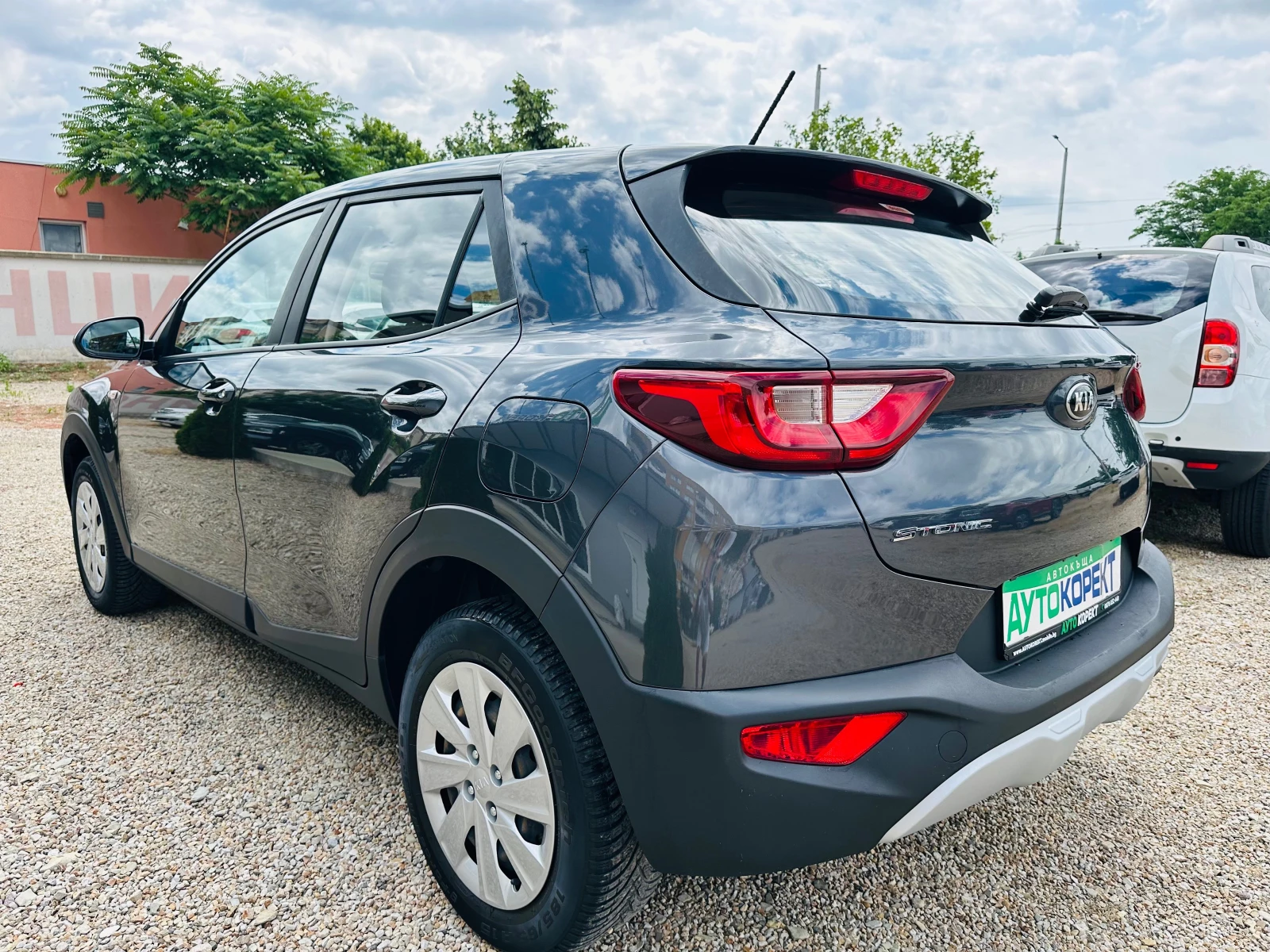 Kia Stonic 1.4i КАТО НОВА, снимка 5 - Автомобили и джипове - 54972031