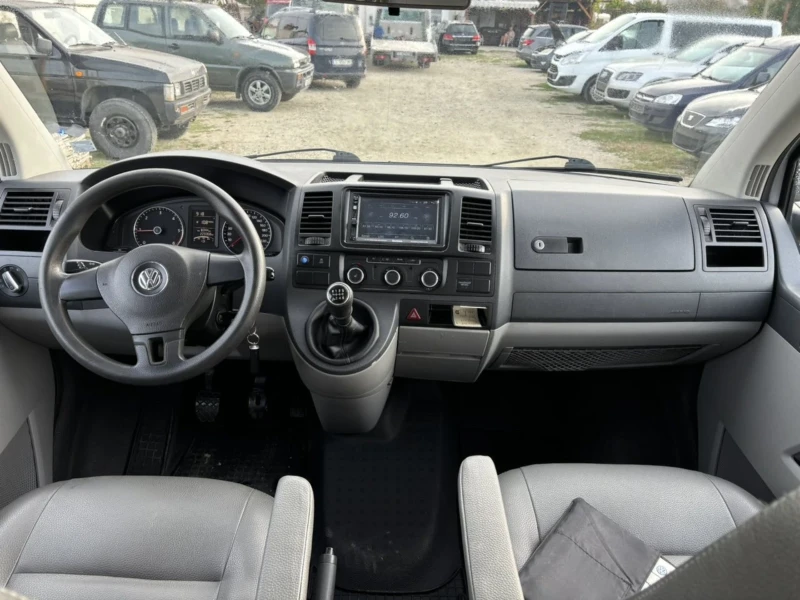 VW Caravelle 8+ 1, снимка 5 - Бусове и автобуси - 47457039