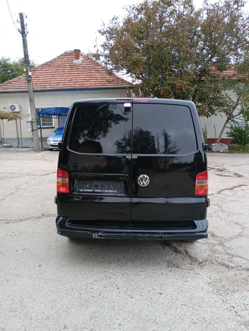 VW T5 Брониран , снимка 4 - Бусове и автобуси - 52407829