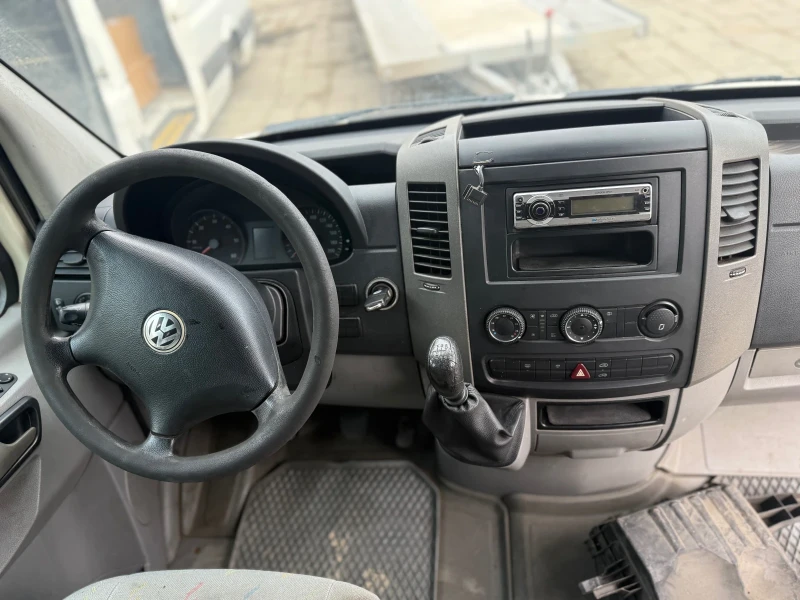 VW Crafter, снимка 6 - Бусове и автобуси - 53585714