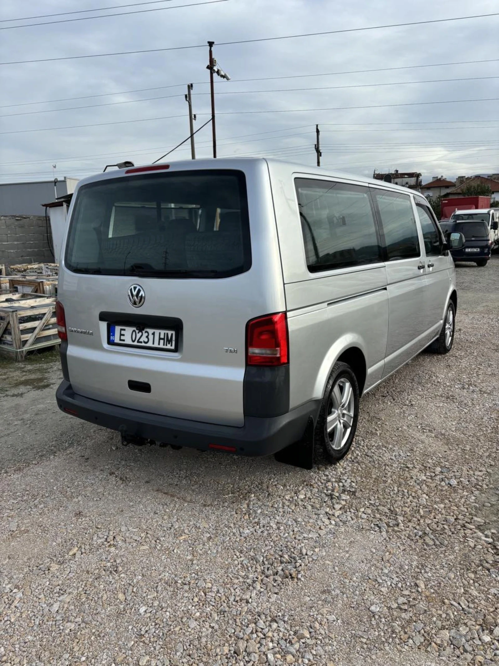 VW Caravelle 8+ 1 - изображение 10