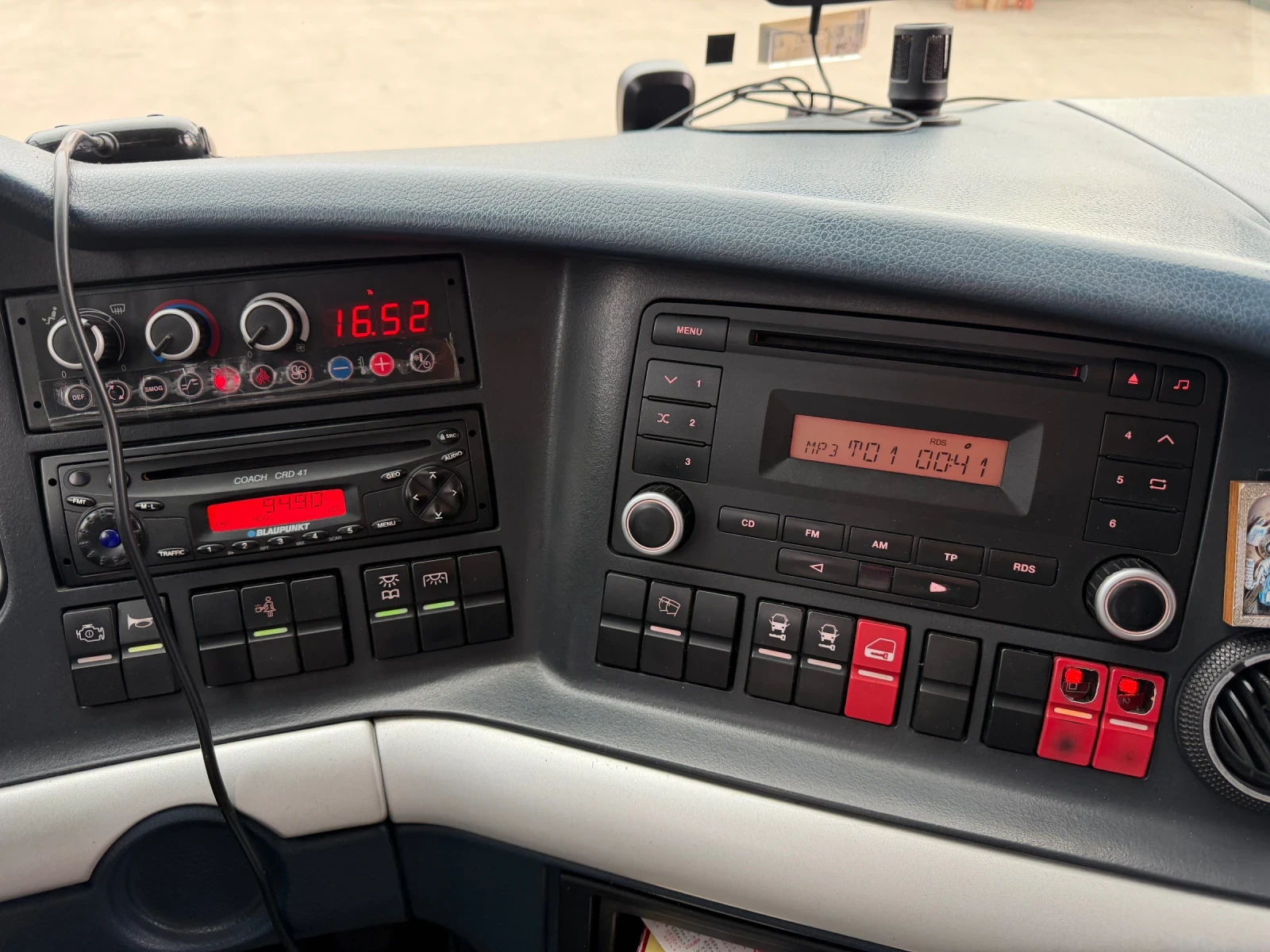 Neoplan Други 2216 SHD EEV BUS, снимка 7 - Бусове и автобуси - 54154201