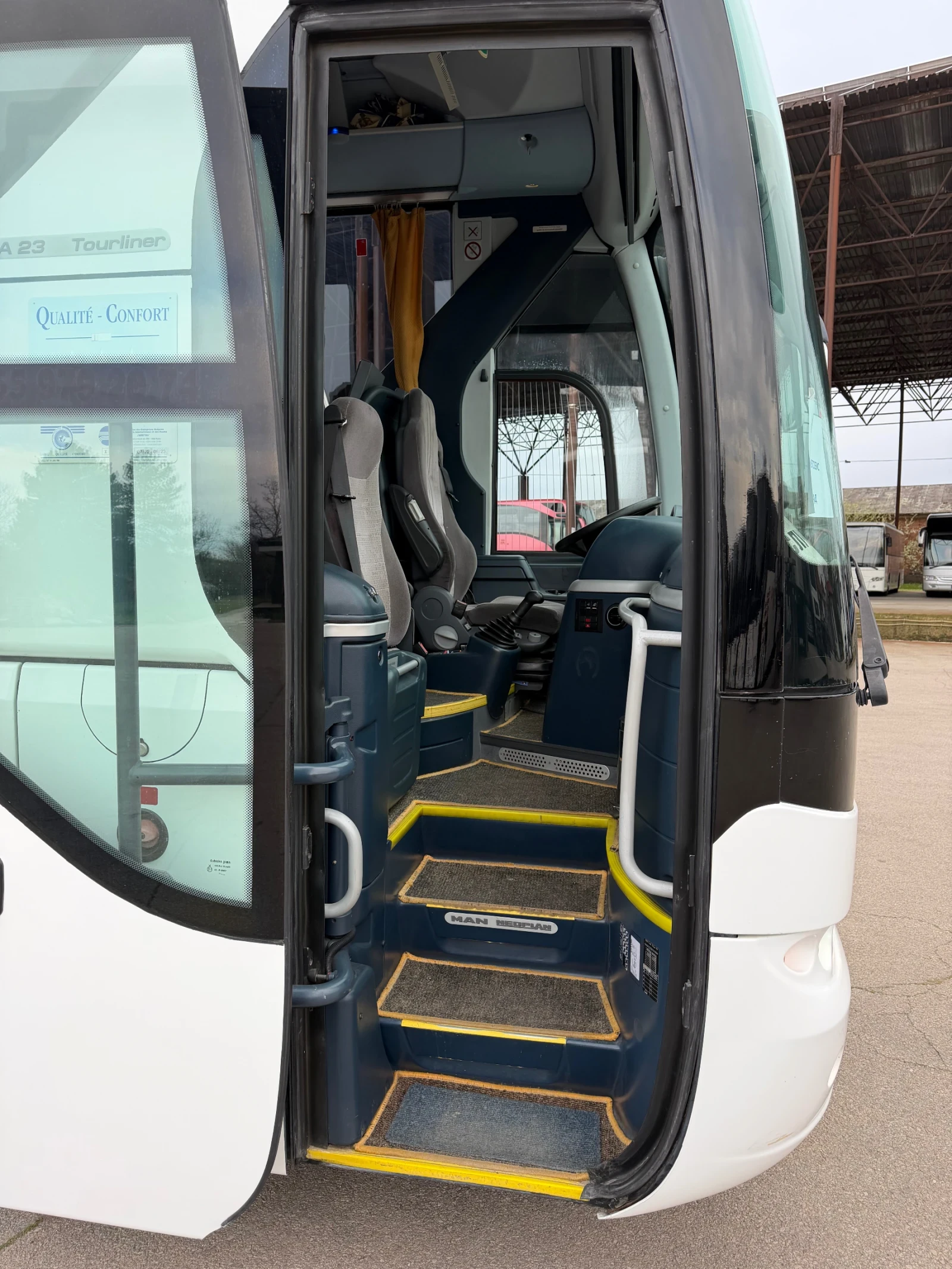 Neoplan Други 2216 SHD EEV BUS, снимка 5 - Бусове и автобуси - 54154201