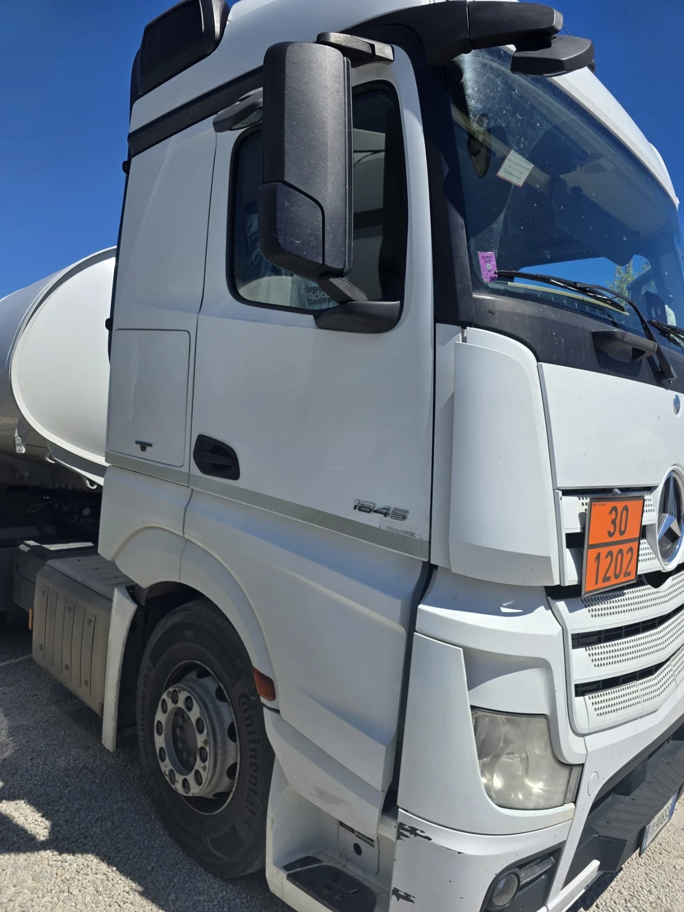 Mercedes-Benz Actros 1845 ADR, снимка 2 - Камиони - 54867439