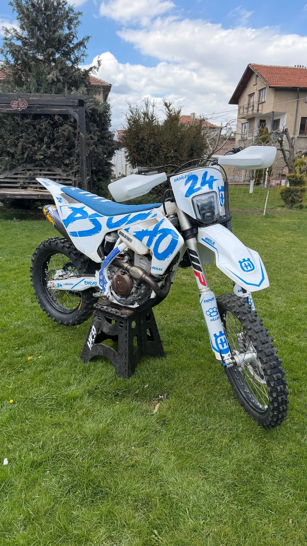 Husqvarna 350, снимка 8 - Мотоциклети и мототехника - 54147819