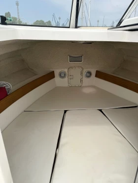 Моторна яхта Quicksilver 620 Flamingo, снимка 6