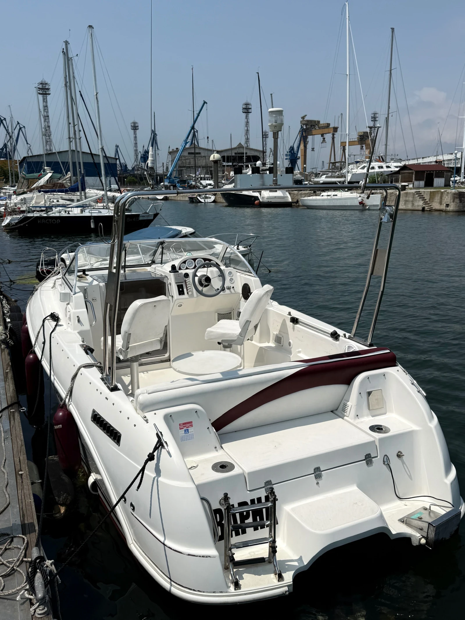 Моторна яхта Quicksilver 620 Flamingo, снимка 2 - Воден транспорт - 54873514