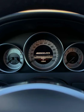 Mercedes-Benz C 300 AMG   РЕАЛНИ км   Harman Kardon   LED   Шибедах, снимка 11