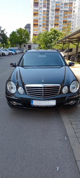 Mercedes-Benz E 320, снимка 1