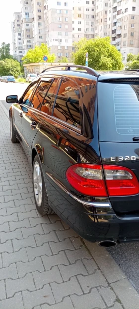 Mercedes-Benz E 320, снимка 6