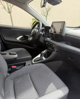 Toyota Yaris 1.5 Hybrid, снимка 7