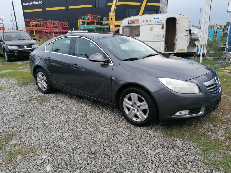 Opel Insignia 1.6i, снимка 6 - Автомобили и джипове - 37854750