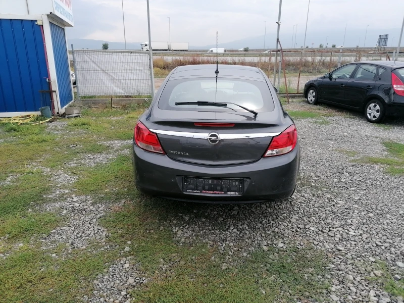 Opel Insignia 1.6i, снимка 4 - Автомобили и джипове - 37854750