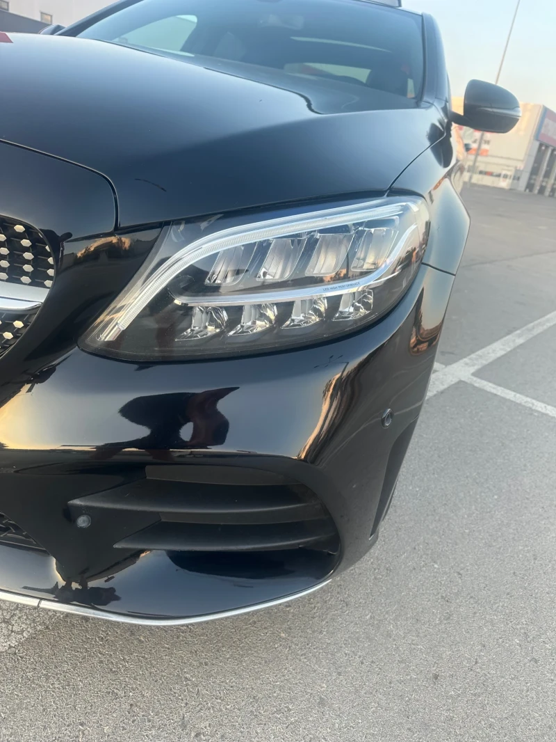 Mercedes-Benz C 220 FACE* AMG* Панорама* Multibeam, снимка 3 - Автомобили и джипове - 47021343