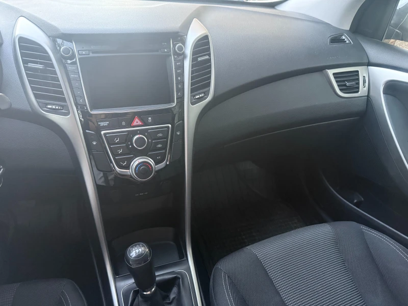 Hyundai I30 газ, снимка 6 - Автомобили и джипове - 47930834