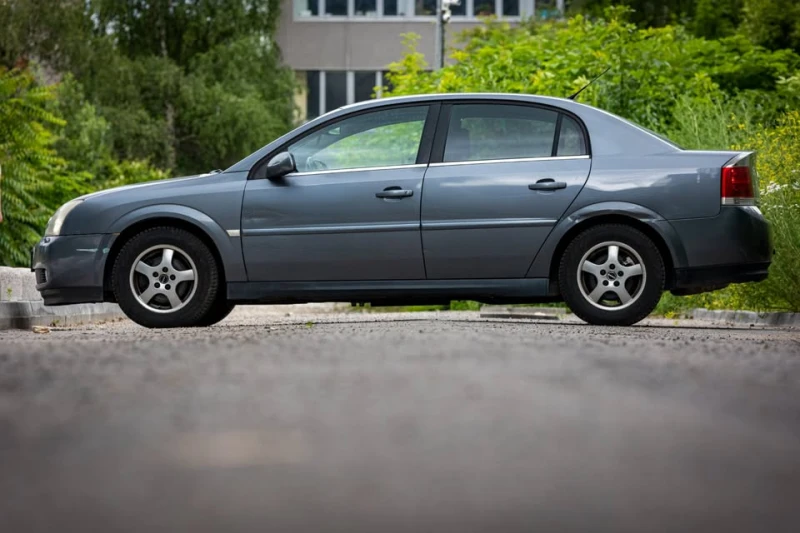 Opel Vectra 1.8 122к.с Метан, снимка 2 - Автомобили и джипове - 48310297