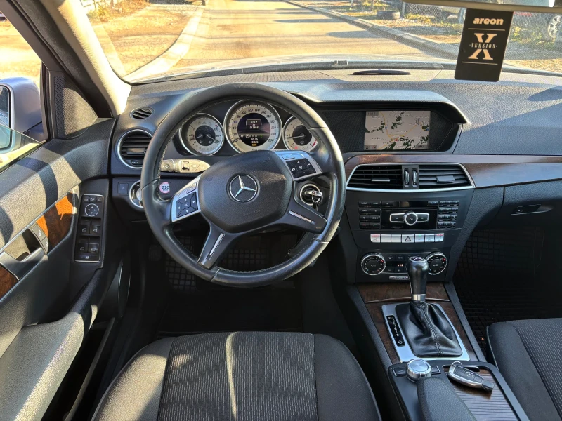 Mercedes-Benz C 220 АВТОМАТ 170кс 7G  НАВИ ЛЕД, снимка 9 - Автомобили и джипове - 48387923