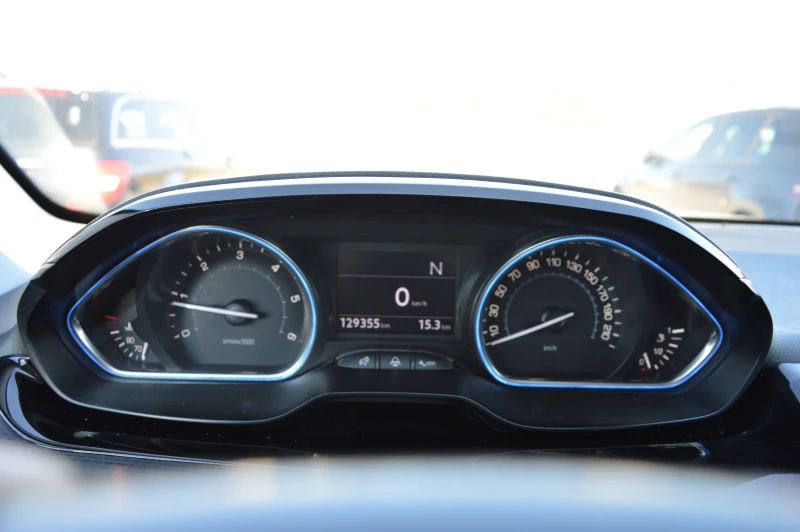 Peugeot 2008 1.6Hdi-AVTOMAT, снимка 12 - Автомобили и джипове - 52234391