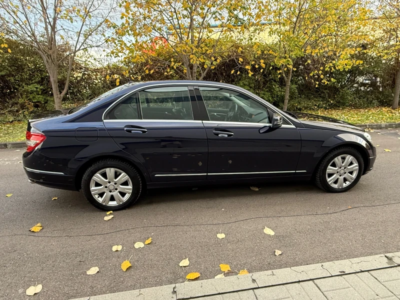Mercedes-Benz C 300 V6, снимка 7 - Автомобили и джипове - 52486139