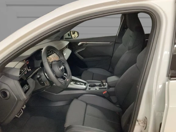 Audi A3 Sportback 35 TDI = S-line = Гаранция - изображение 7