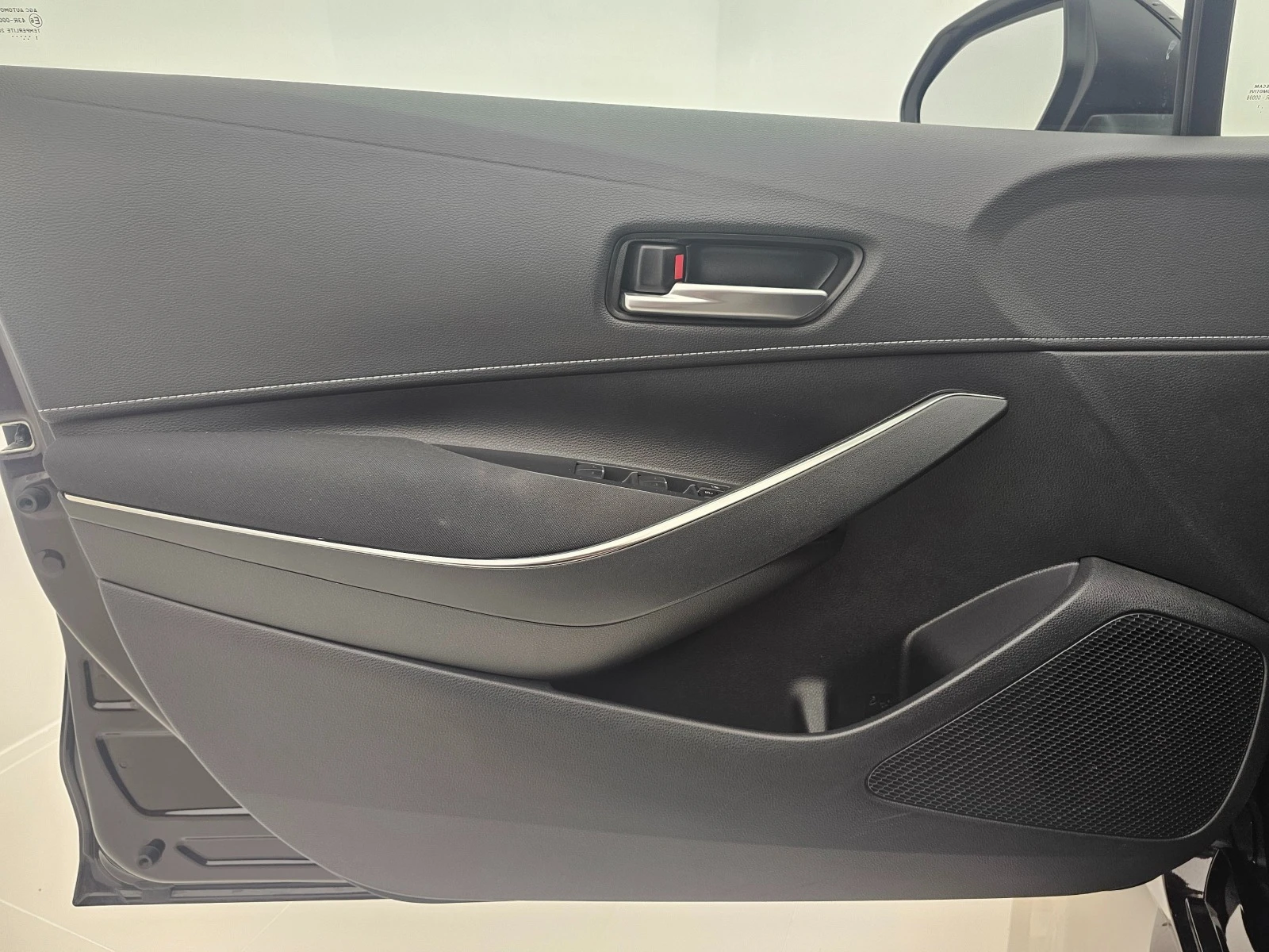 Toyota Corolla 1.8 Comfort | Mobile.bg   12