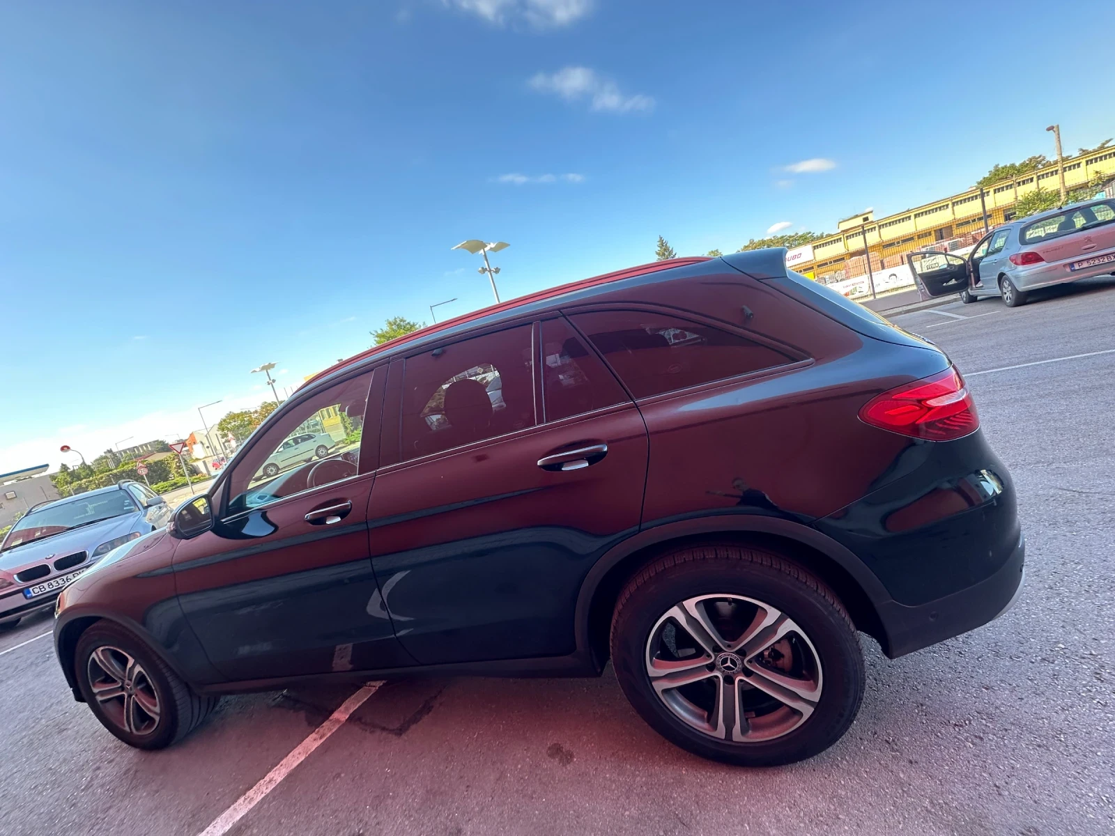 Mercedes-Benz GLC 220 FACE* AMG* Панорама* Multibeam - изображение 7