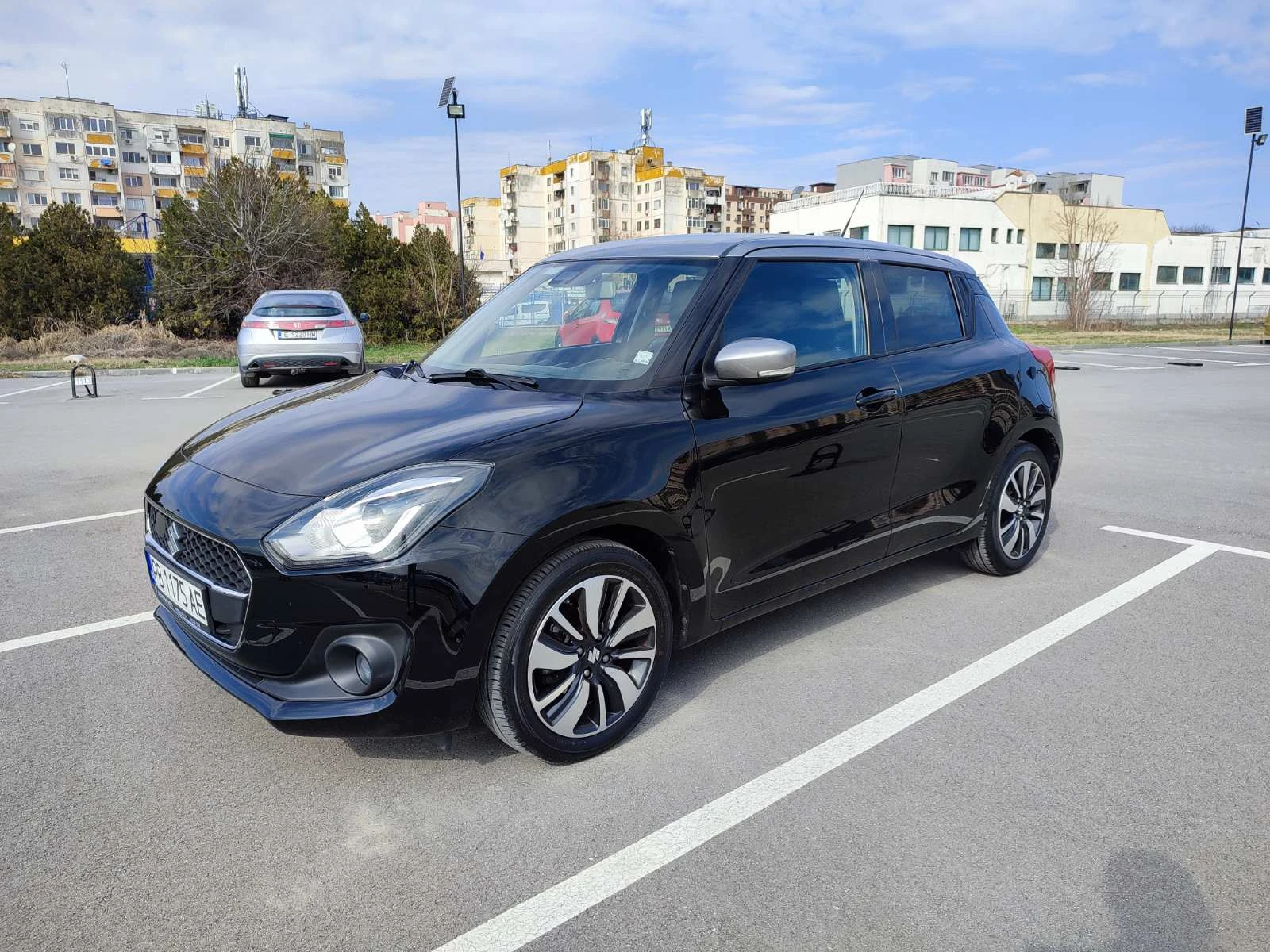 Suzuki Swift GLX Hybrid - изображение 2