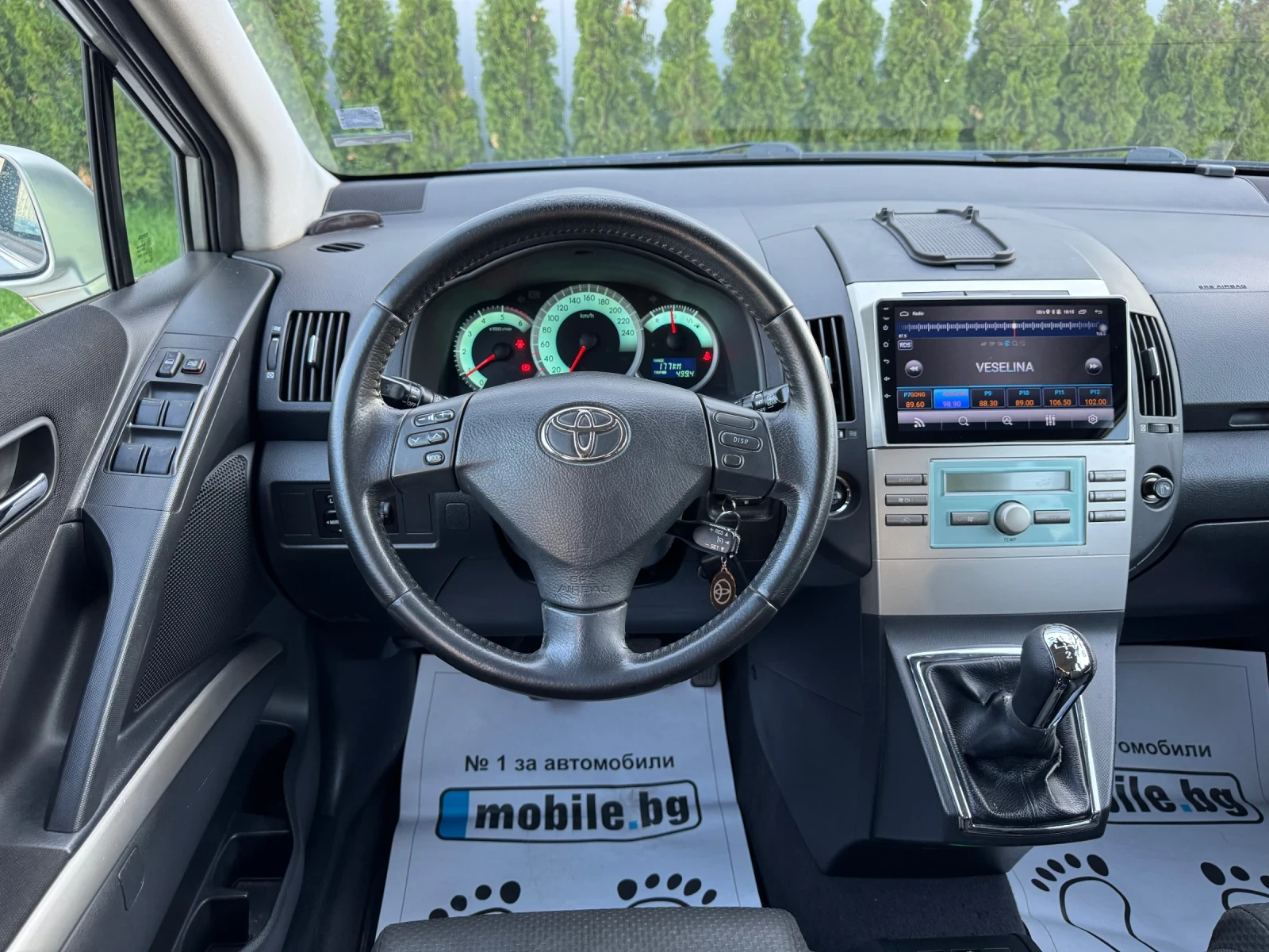 Toyota Corolla verso 2.2D-4D/6ск./6+ 1м/Регистриран/Обслужен!!! - изображение 8