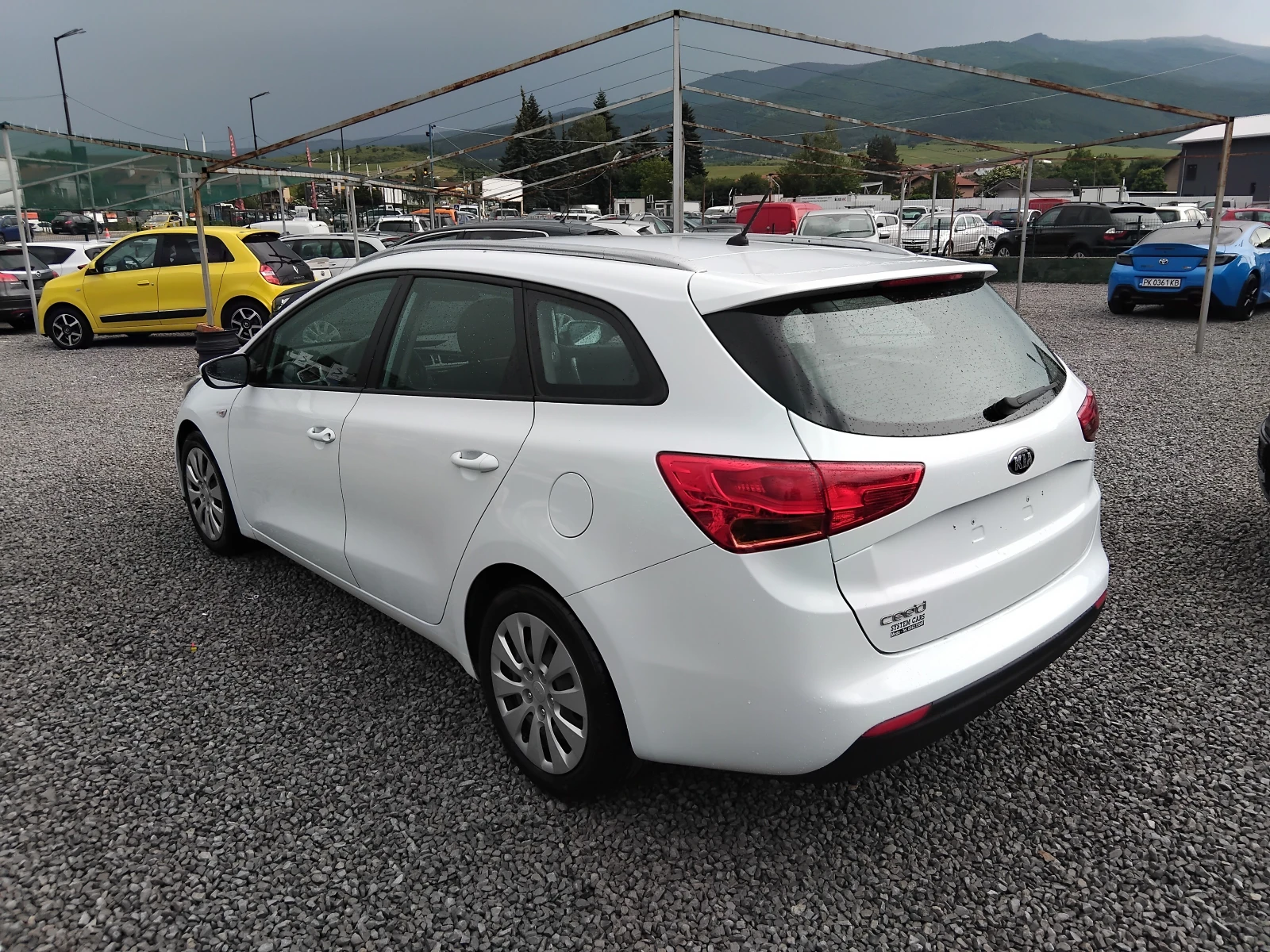Kia Ceed 1.4i - изображение 5