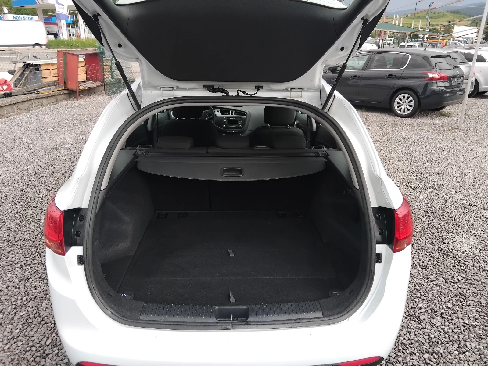 Kia Ceed 1.4i - изображение 10