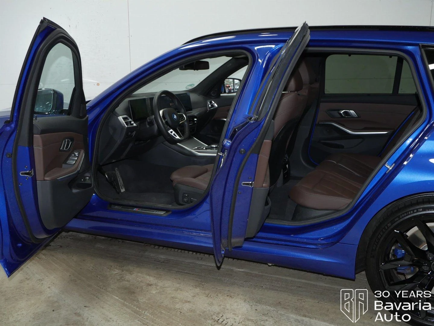 BMW 330 e xDrive Touring M Sport Paket Sportautomatic | Mobile.bg   5