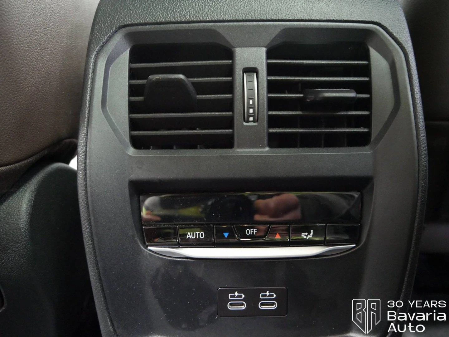 BMW 330 e xDrive Touring M Sport Paket Sportautomatic | Mobile.bg   16