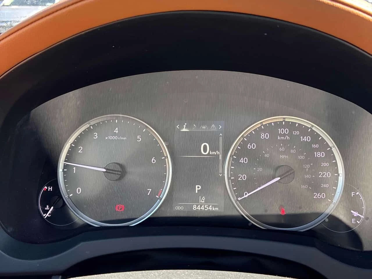 Lexus IS 300 * ПРЕДСТАВИТЕЛСТВО * КАМЕРА * ОБДУХВАНЕ * ПОДГРЕВИ, снимка 8 - Автомобили и джипове - 54141546