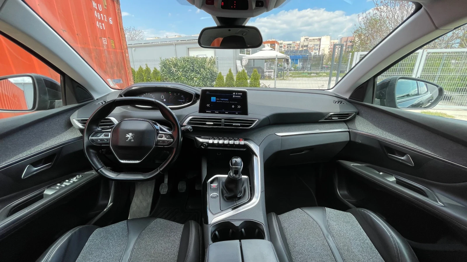 Peugeot 3008 1.6 HDI Allure, снимка 9 - Автомобили и джипове - 54246379