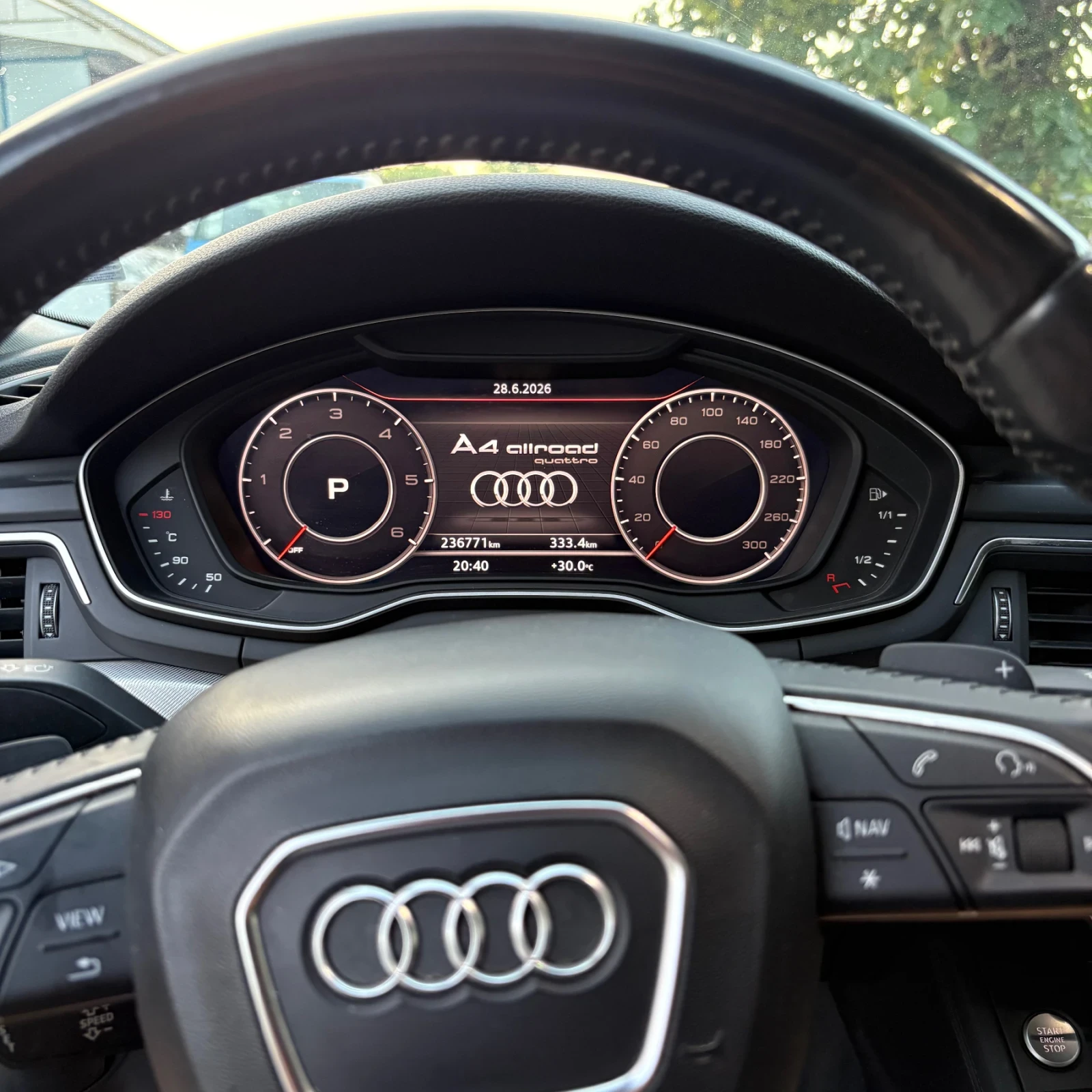 Audi A4 Allroad 3.0 TDI Quattro, снимка 17 - Автомобили и джипове - 54376832