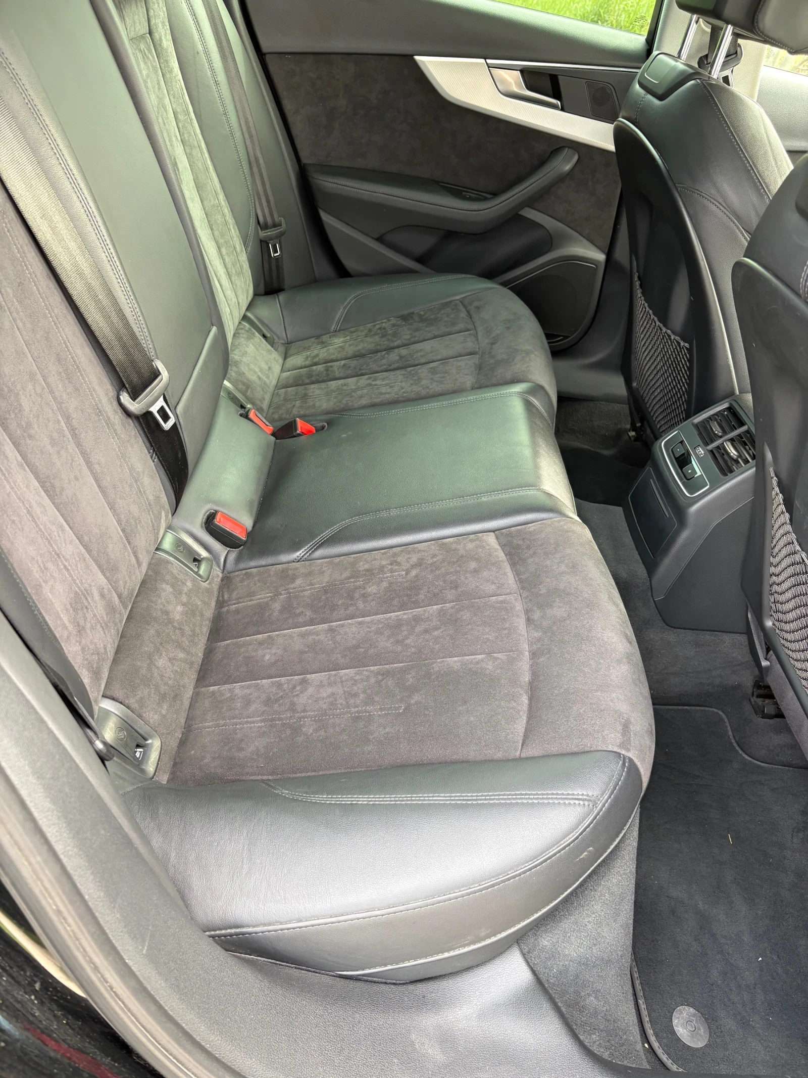 Audi A4 Allroad 3.0 TDI Quattro, снимка 9 - Автомобили и джипове - 54376832