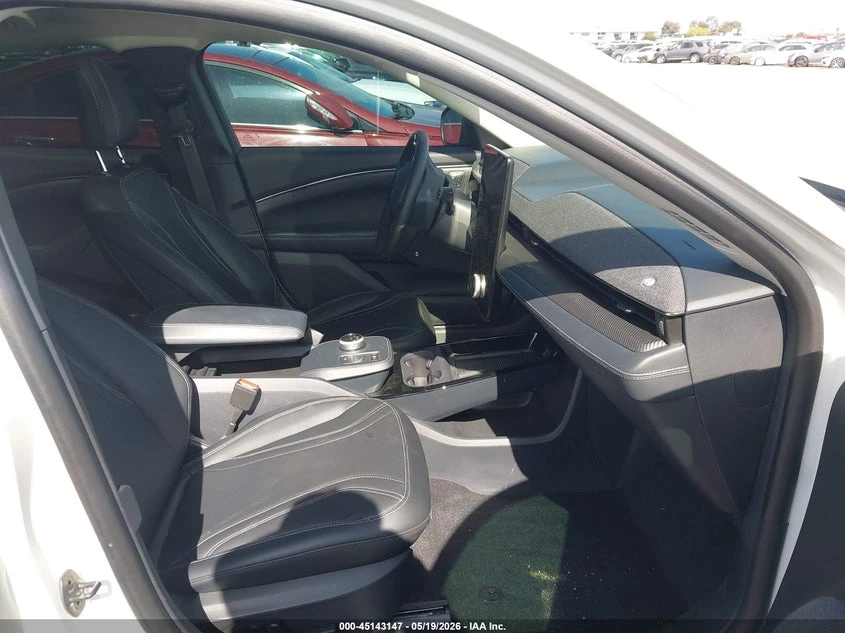 Ford Mustang Mach-E Premium RWD, снимка 5 - Автомобили и джипове - 54804718