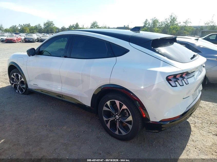 Ford Mustang Mach-E Premium RWD, снимка 3 - Автомобили и джипове - 54804718