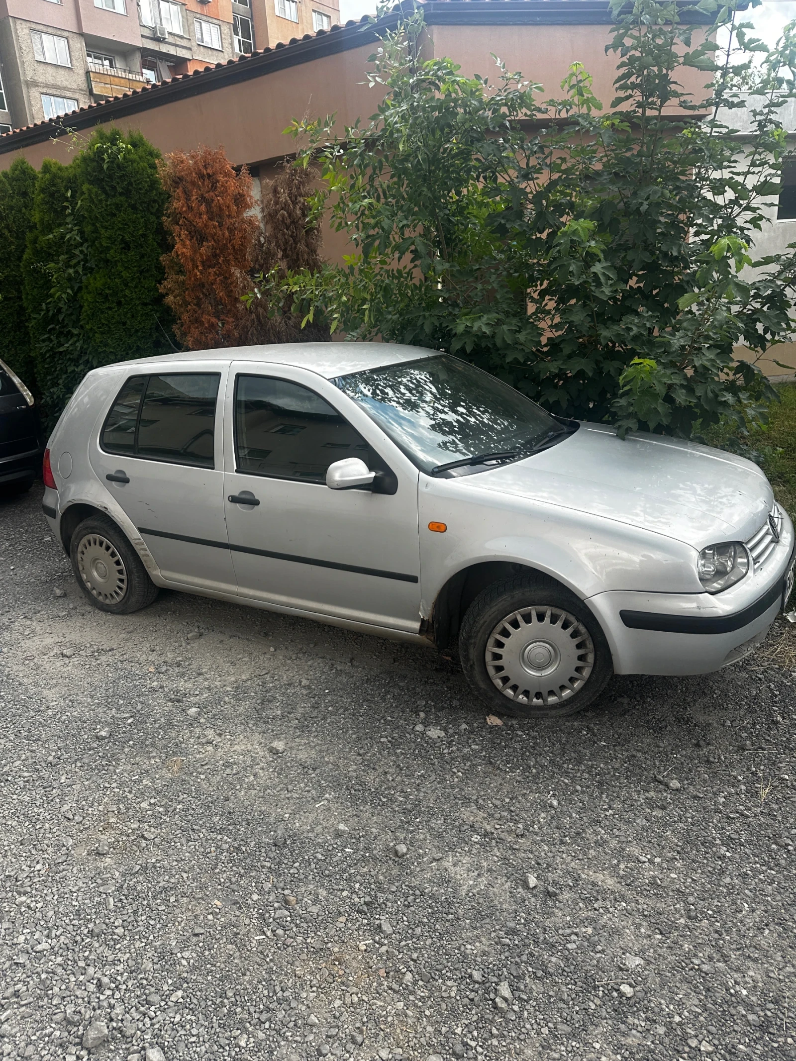 VW Golf, снимка 2 - Автомобили и джипове - 55176312