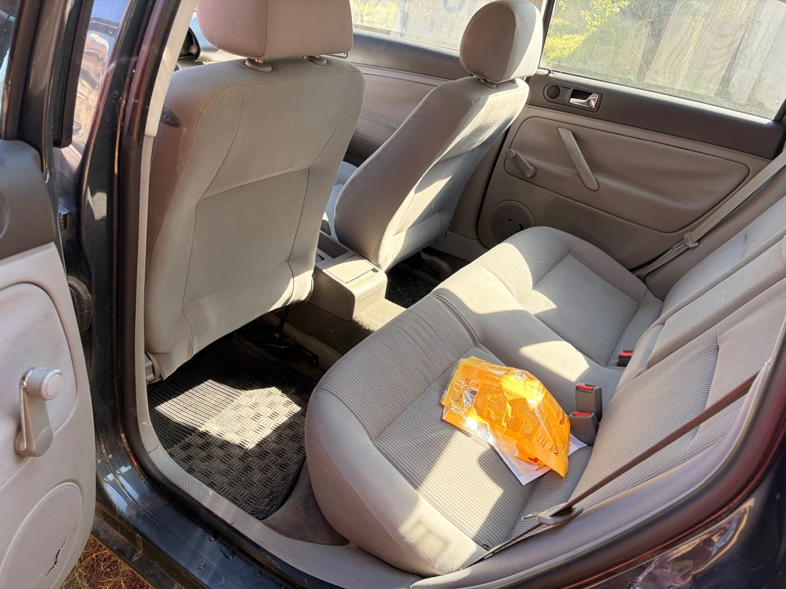 VW Passat, снимка 5 - Автомобили и джипове - 55419715