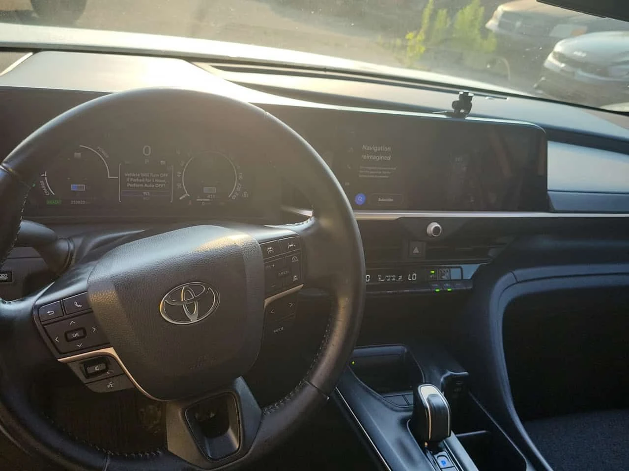Toyota Crown XLE/CARFAX/ФИНАНСИРАНЕ, снимка 10 - Автомобили и джипове - 55544793