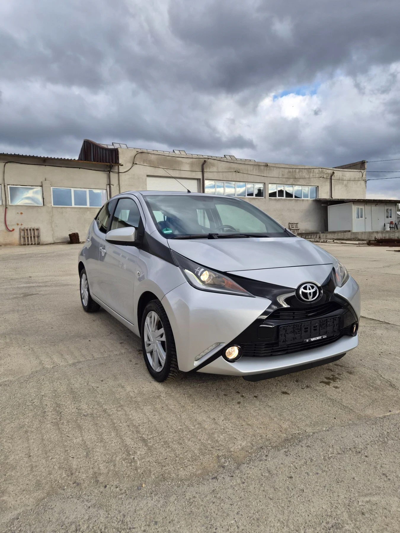 Toyota Aygo X НОВ ВНОС, КЛИМА, НАВИ, КАМЕРА, TPMS