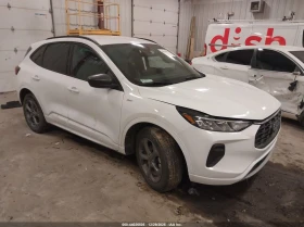 ������ Ford Escape