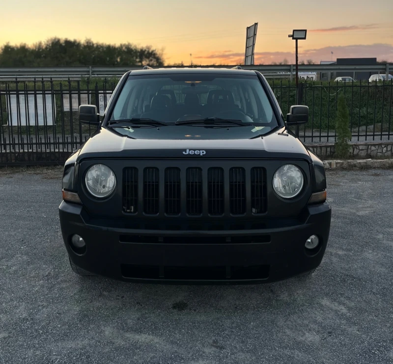 Jeep Patriot 2.0CRD* 4X4* NAVI* SPORT* TOP, снимка 2 - Автомобили и джипове - 47335261