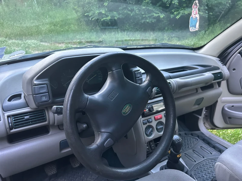 Land Rover Freelander, снимка 8 - Автомобили и джипове - 52553218
