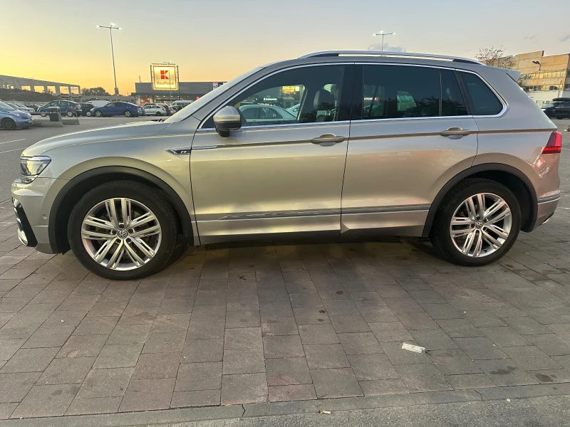 VW Tiguan 2.0 TDI R-Line 240k.c., снимка 5 - Автомобили и джипове - 52617989