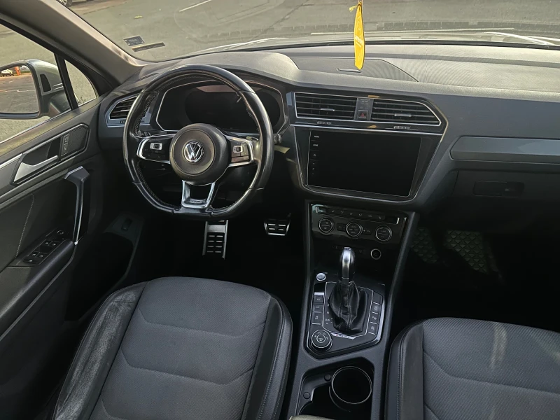 VW Tiguan 2.0 TDI R-Line 240k.c., снимка 9 - Автомобили и джипове - 52617989