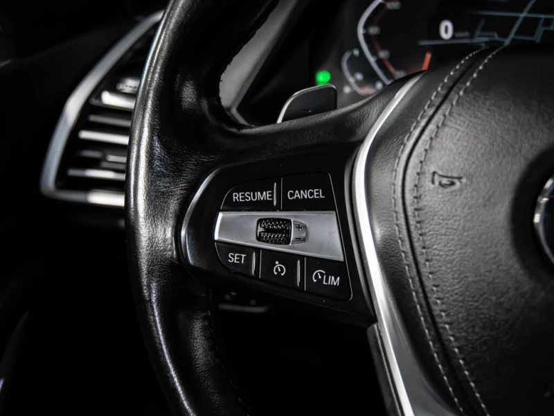 BMW X5 * HeadUp* AвтоКредит* (ЦЕНА ДО БГ), снимка 16 - Автомобили и джипове - 53446923