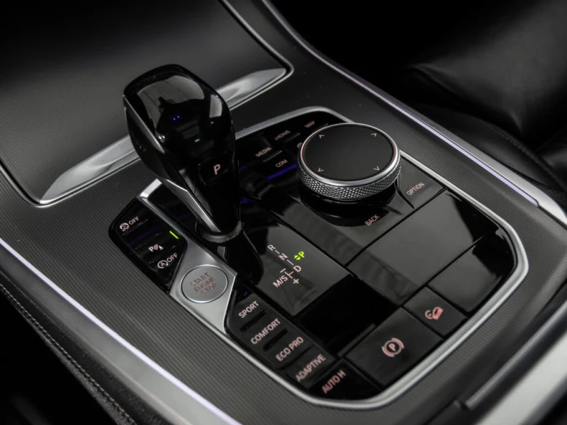 BMW X5 * HeadUp* AвтоКредит* (ЦЕНА ДО БГ), снимка 14 - Автомобили и джипове - 53446923