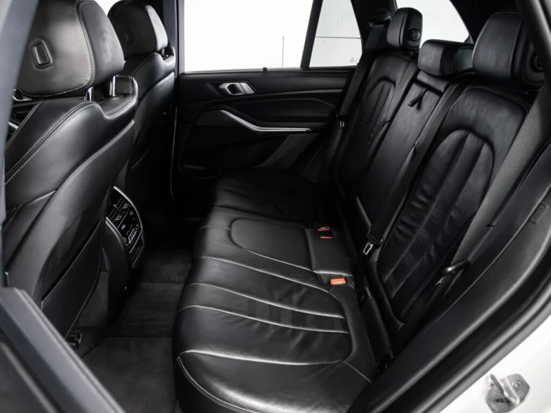 BMW X5 * HeadUp* AвтоКредит* (ЦЕНА ДО БГ), снимка 15 - Автомобили и джипове - 53446923